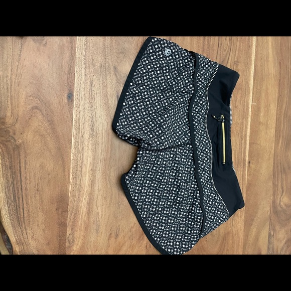 Lululemon shorts - Picture 2 of 2